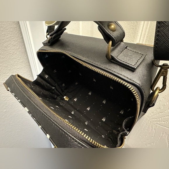 Loungefly Disney Princess Vintage-Inspired Box Crossbody Bag - Picture 5 of 8